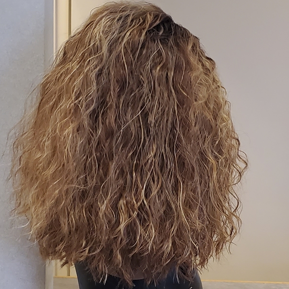 Meledy Mix Vibes Synthetic Lace Front Wig - Picture 4 of 8